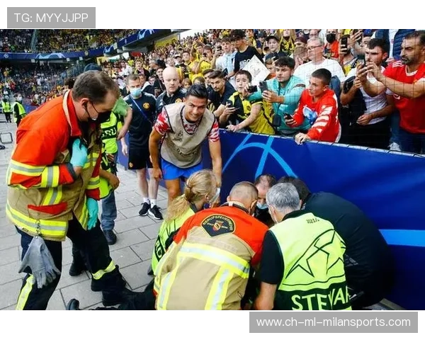 C罗健身房意外救下一名晕倒粉丝，被赞英雄