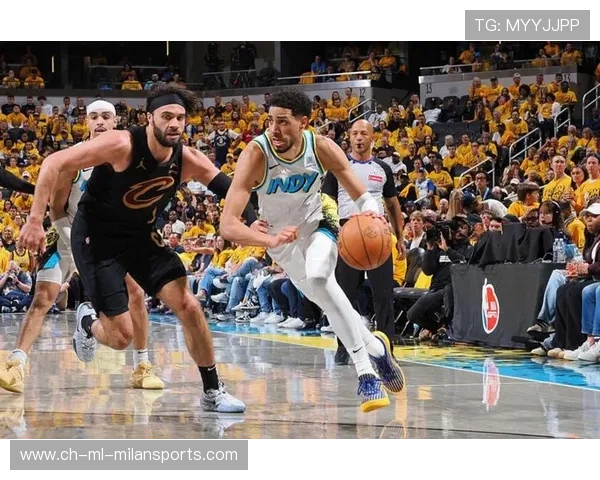 米切尔外线急停再进，骑士把悬念丢到一边